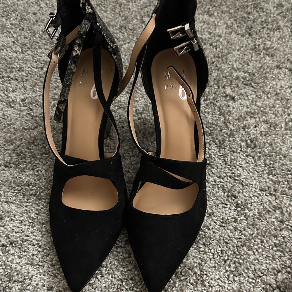 Mix No. 6 Black Women's Heels with Buckle Detail